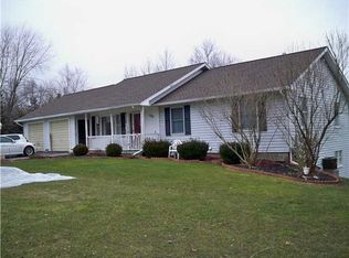 1228 Attridge Rd, Churchville, NY 14428