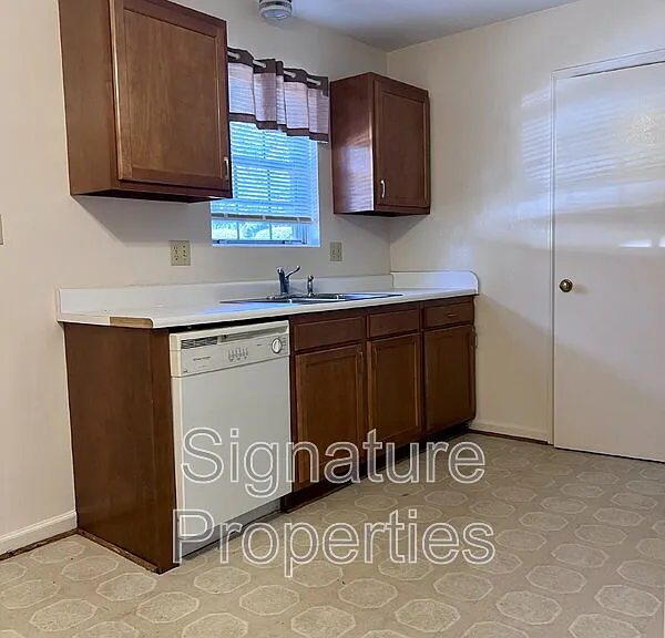 4102 Richland Ave NW — Photo 11