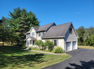 1729 Middle Rd, Stroudsburg, PA 18360