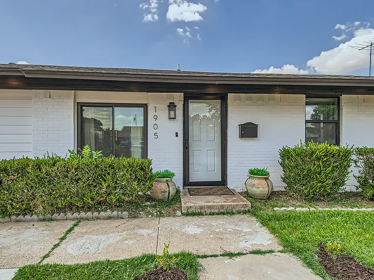 1905 Greenbrook Dr — Photo 38
