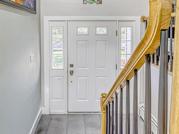 4th image of 27 Hidden Valley Drive