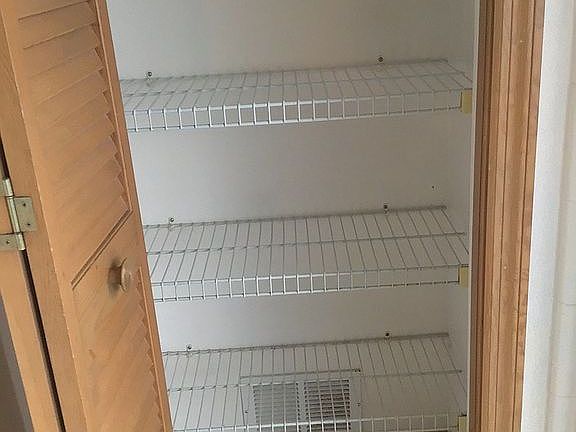 3rd image of 3177 Bothwell Ct