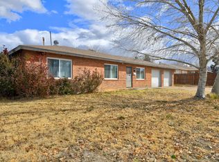 8803 Los Arboles Ave NE, Albuquerque, NM 87112