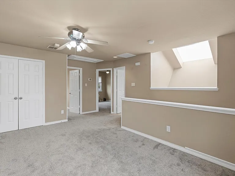 321 Old York Rd — Photo 16