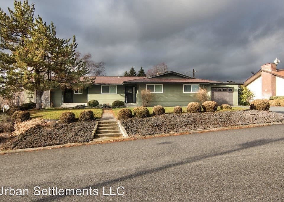 2nd image of 603 N Virginia Ct