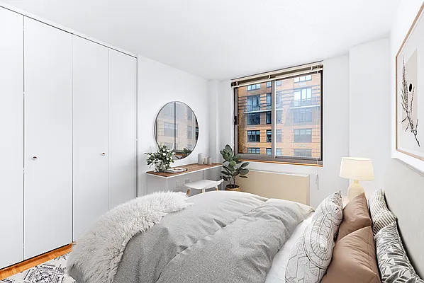 Sold by SERHANT. | media 2