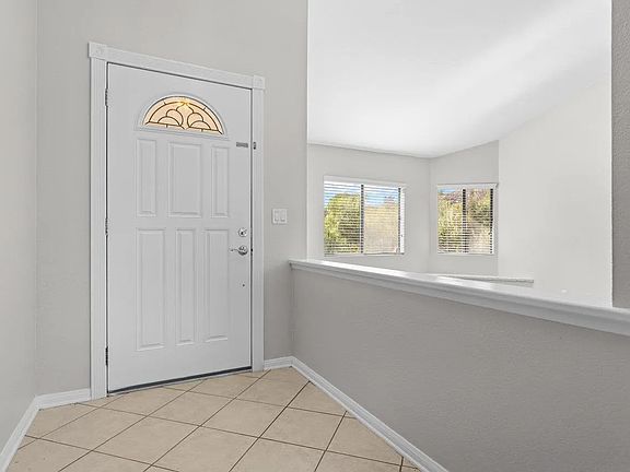 5th image of 16362 Oak Springs Dr