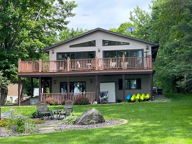 132153 Cottage Rd — Photo 1