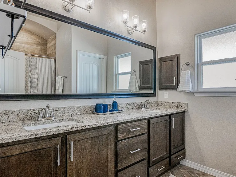 2816 Sammy Cervantes St — Photo 41
