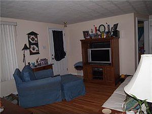 2nd image of 270 Traverse Blvd