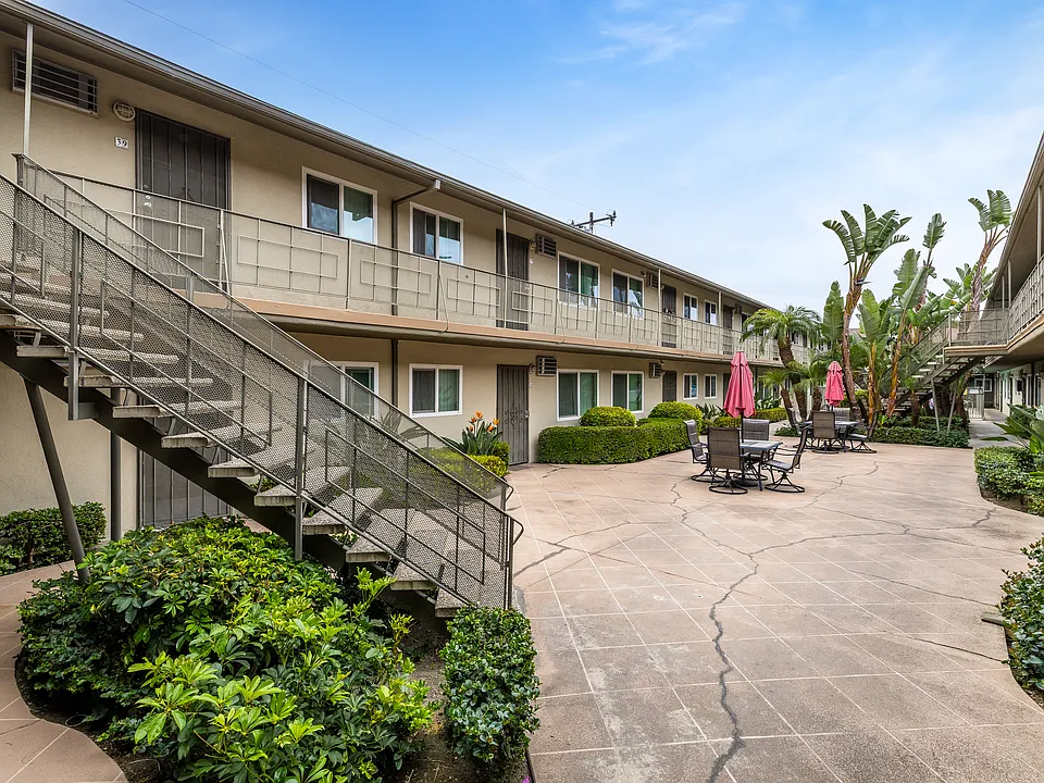 Woodruff Apartments