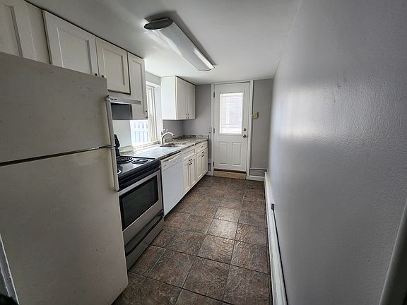 5th image of 20 S Marion Ave #C