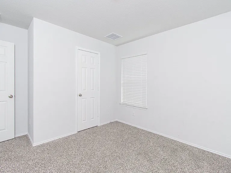10009 Avendesora Rd — Photo 14