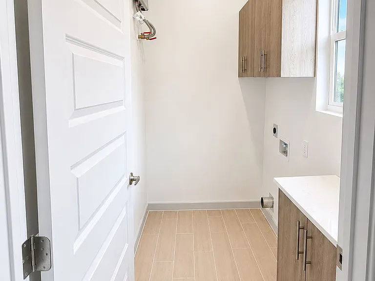 217 N 7th St #2 — Photo 6