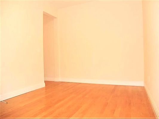 2nd image of 1240 Park Ave APT 2D