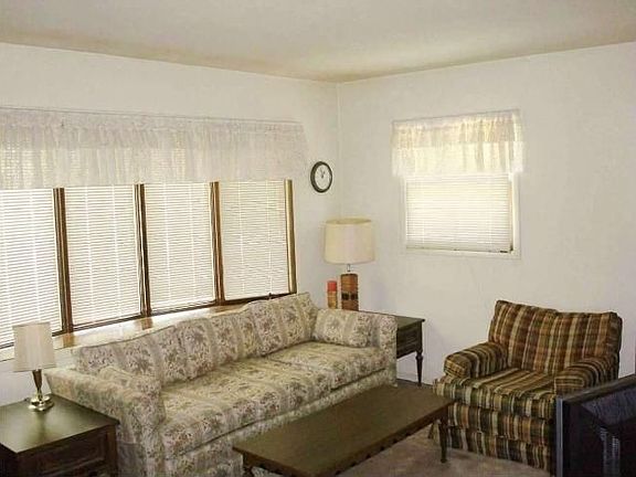 5th image of 1549 Birch Dr