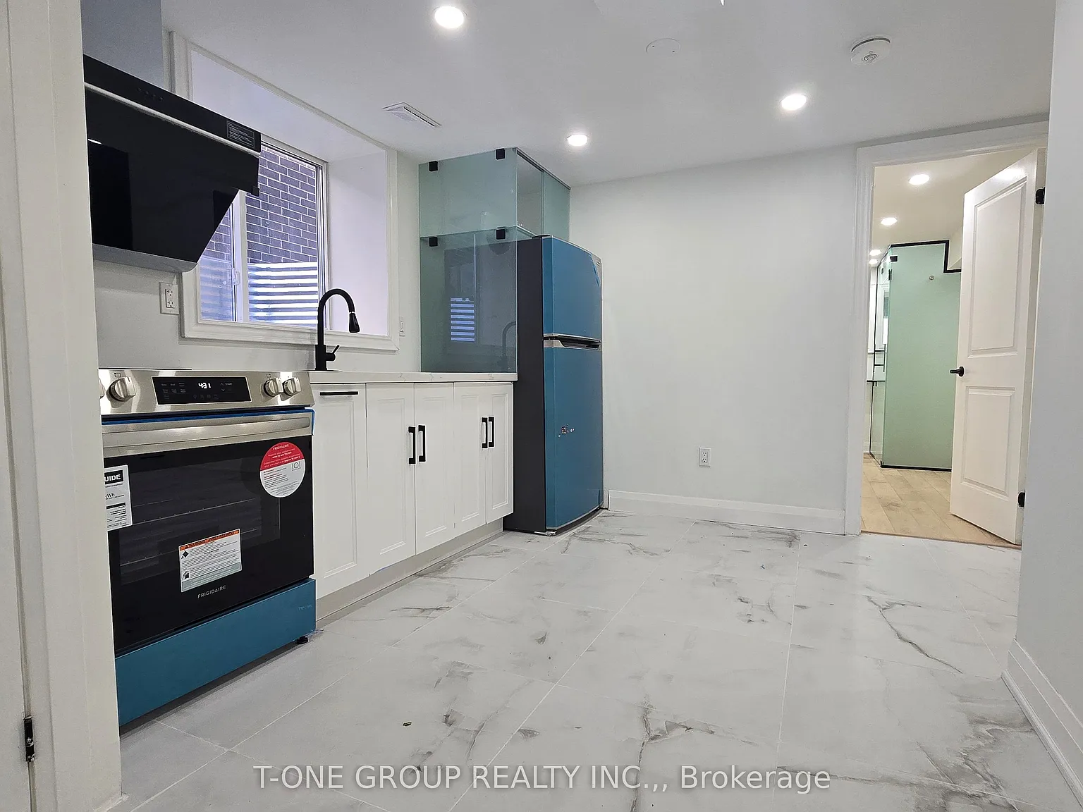 1 bed, $1,100 — Photo 3
