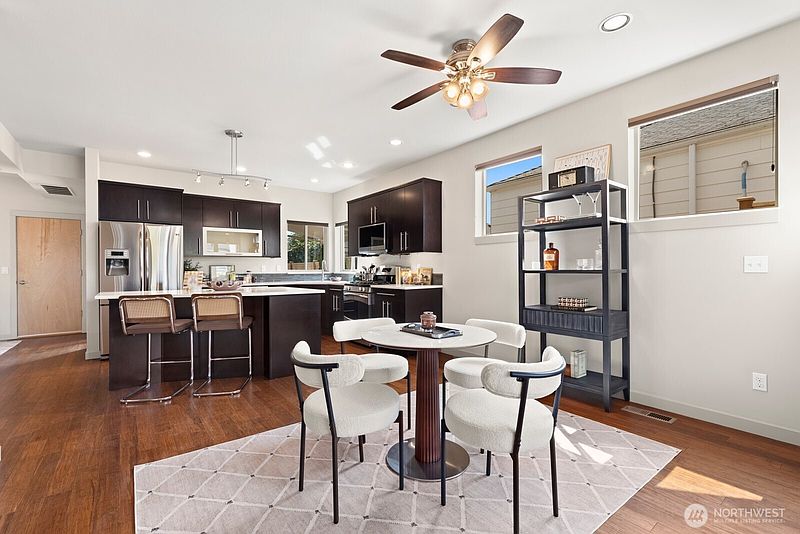 5th image of 719 N 101st Street