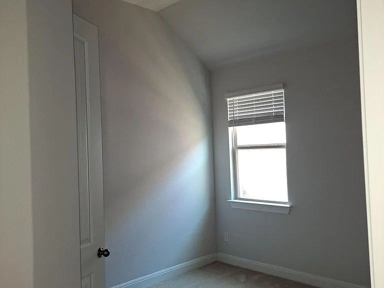 260 Jefferson Dr — Photo 12