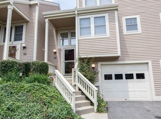20 Brittania Dr, Danbury, CT 06811