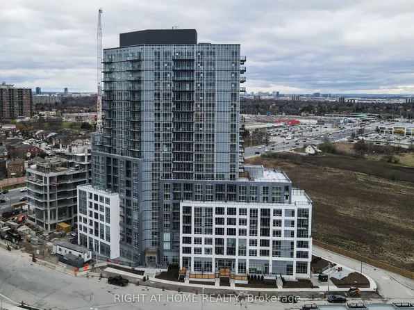 225 Malta Ave #808, Brampton, ON L6Y 4G6