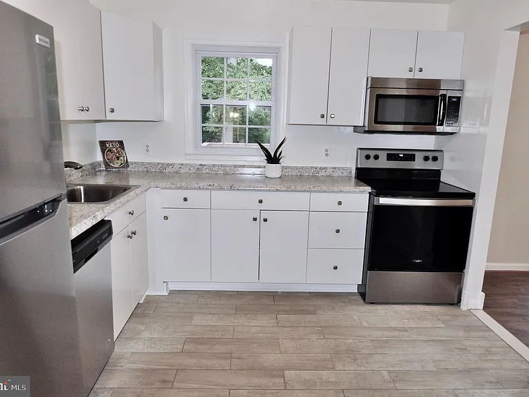 13831 Delaney Rd — Photo 9