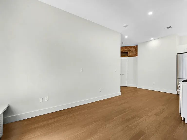 121 Madison Ave #9E — Photo 5