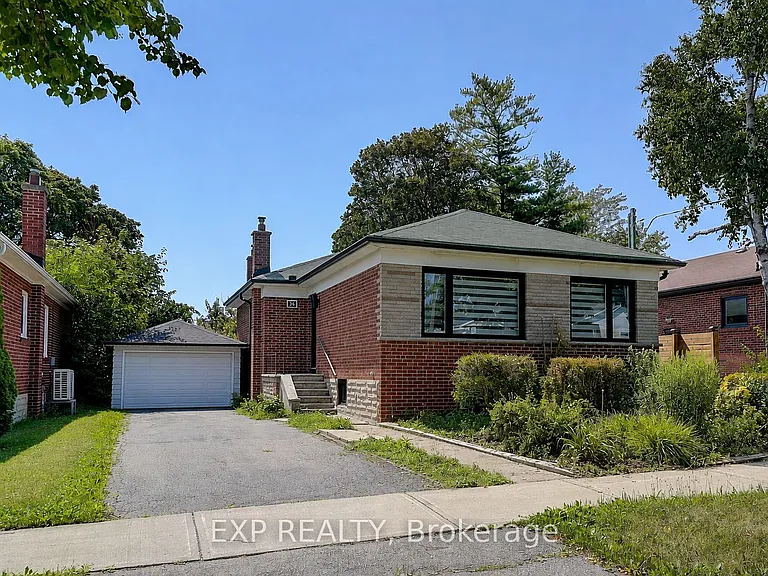 36 Vauxhall Dr #MAIN — Photo 2