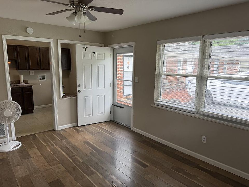 1st image of 3216 Mayfield Dr #7