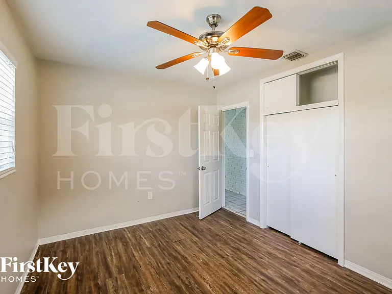 7925 Indigo St — Photo 16