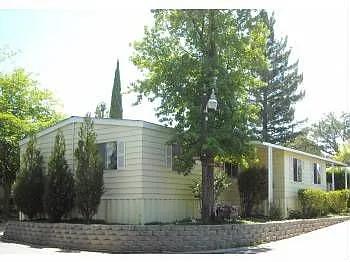 12110 Hemlock Dr photo 1