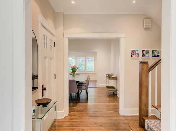 4094 Harvard Ave, Montraal, QC H4A 2W7