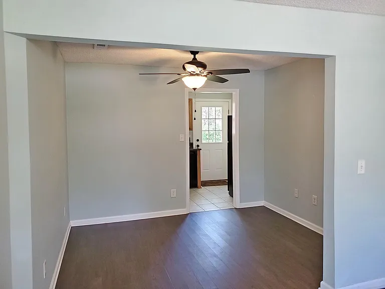 1730 Pinckney Park Dr #B — Photo 5