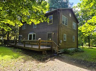 319 Sepasco Lake Dr, Rhinebeck, NY 12572