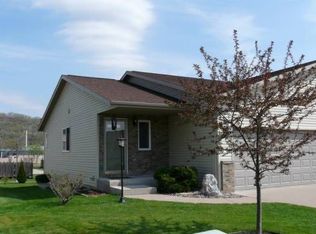 968 8th Ave N, Onalaska, WI 54650