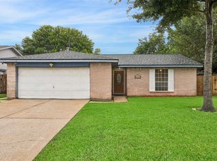 2114 Mocking Bird Ln, La Porte, TX 77571