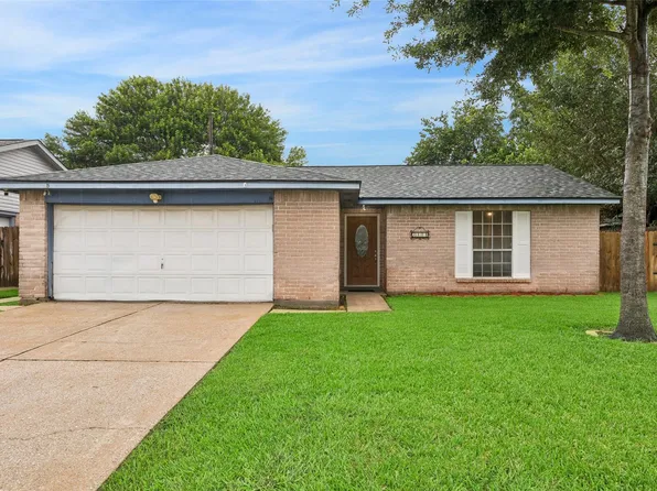 2114 Mocking Bird Ln, La Porte, TX 77571