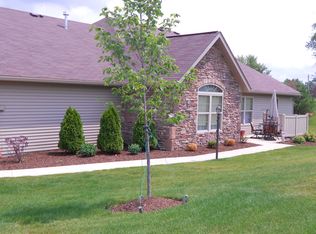 3060 Mahogany Run Cir NW #6, North Canton, OH 44720
