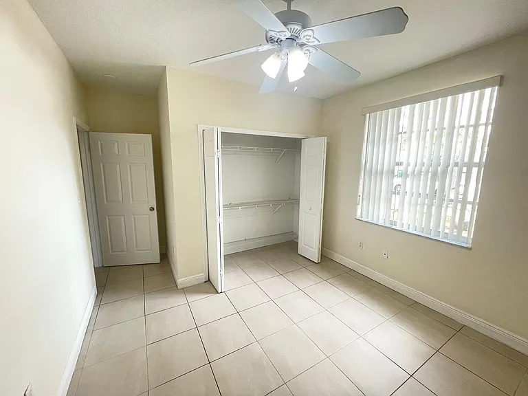 12468 SW 121st Ave — Photo 13