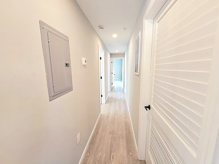 30 Auburn St #2 — Photo 16