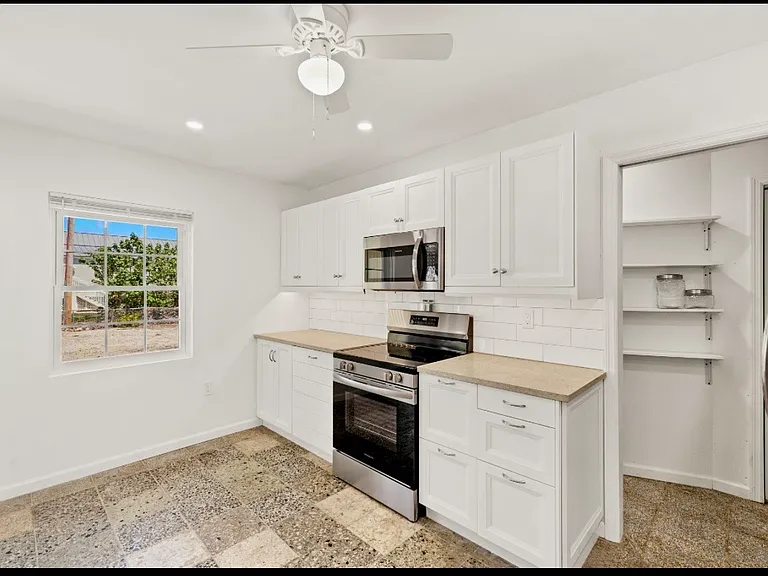 1932 Roseate Ln — Photo 9