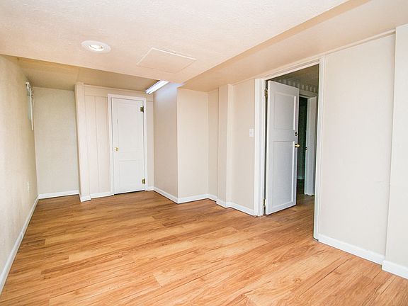 4th image of 455 N Pennsylvania St APT 1