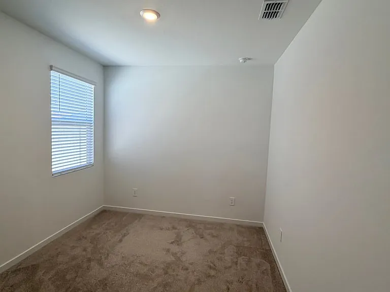 37043 W Vera Cruz Dr — Photo 13