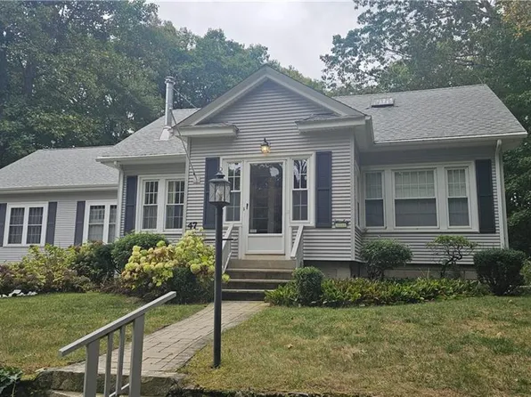 47 Woodland Ave, Smithfield, RI 02917