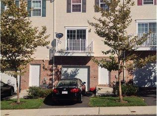 7 Old Stock Ln, Trenton, NJ 08611