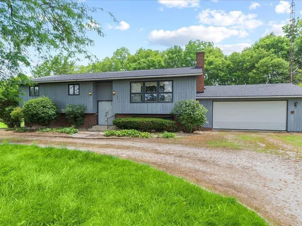 900 Forest Hill Dr, Marion, OH 43302