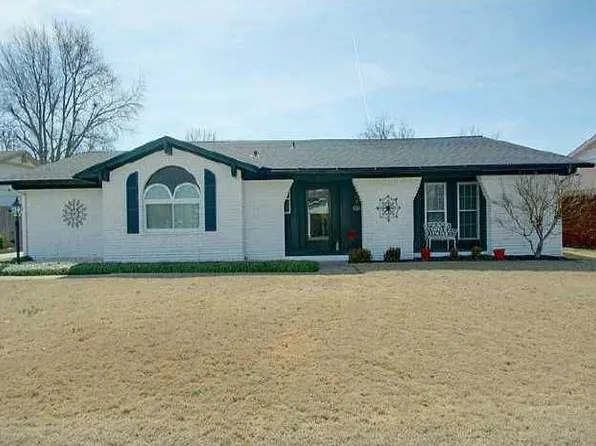 6820 E 48th St S, Tulsa, OK 74145