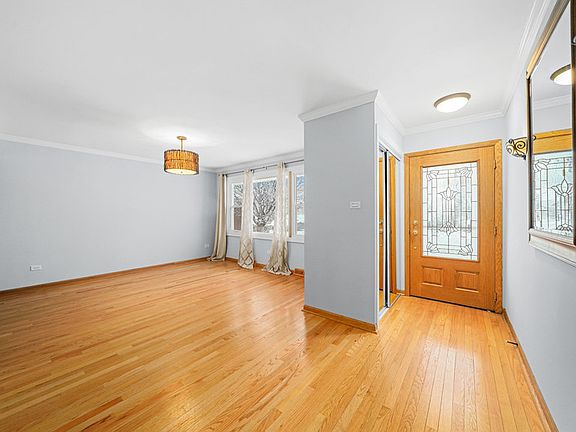 5th image of 9341 W 147th St