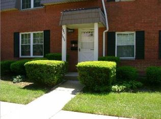 2839 Pease Dr #D405, Rocky River, OH 44116