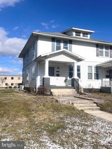 317 E McKinley St, Chambersburg, PA, 17201
